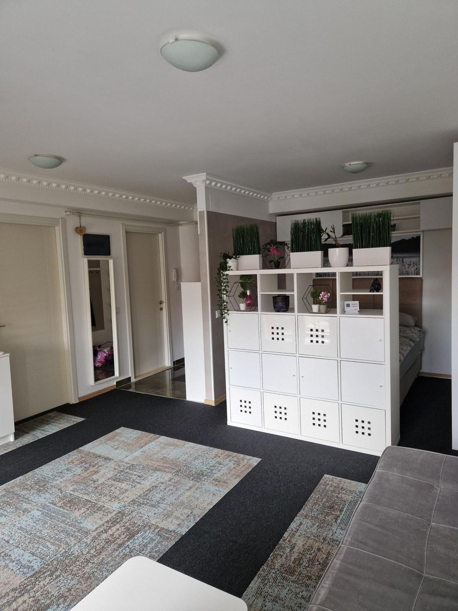 Apartament In Отопень Екстер'єр фото